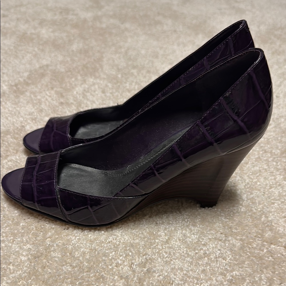 Bandolino Purple Heels Elegant Design
